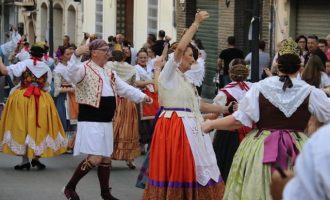 Burriana organiza la “I Dansà a la Mare de Déu dels Desamparats”
