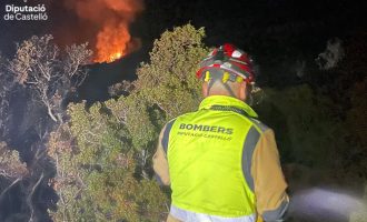 Los bomberos dan por estabilizado el incendio forestal de Cabanes declarado este miércoles
